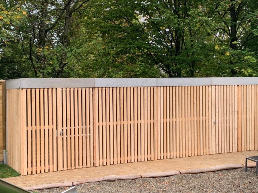 Sichtschutzzaun aus Holzlatten